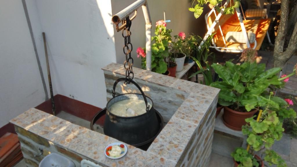 Szlavi Apartman Baja Exterior photo